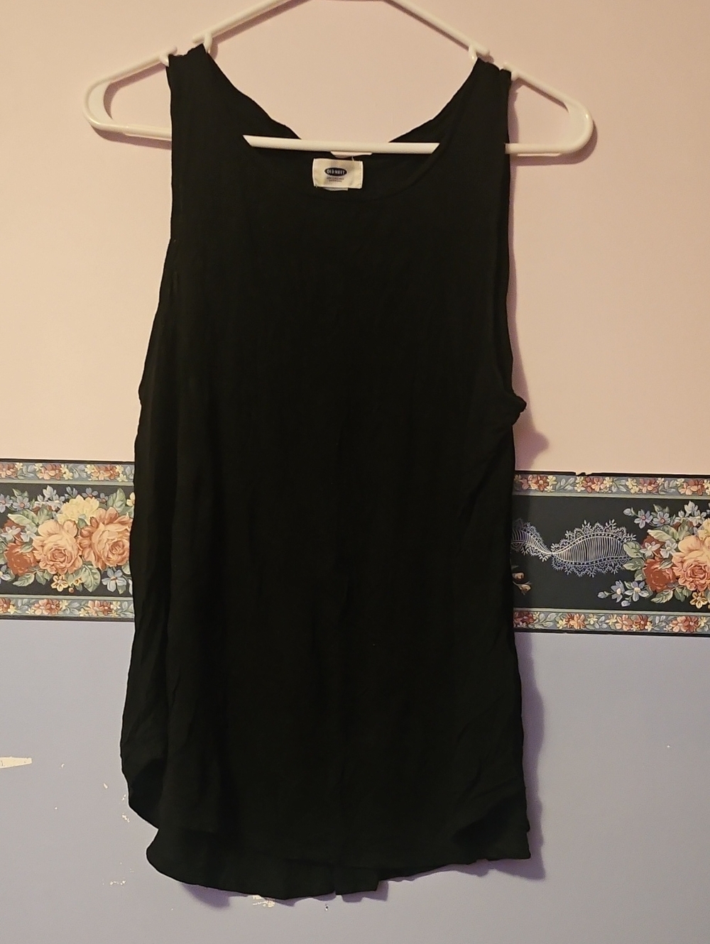 Old Navy Black Sleeveless Tank Top